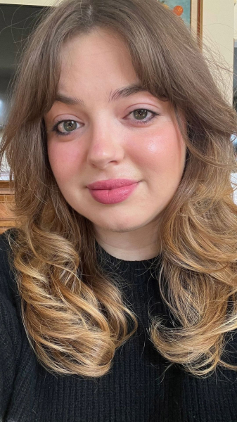 Sarah Hoffmann before applying the Victoria Beckham Vast Lash Mascara